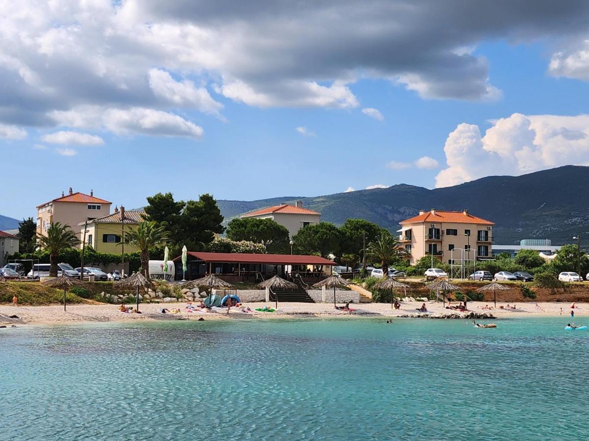 Airport Split Apartment Kaštel Štafilić Exterior foto