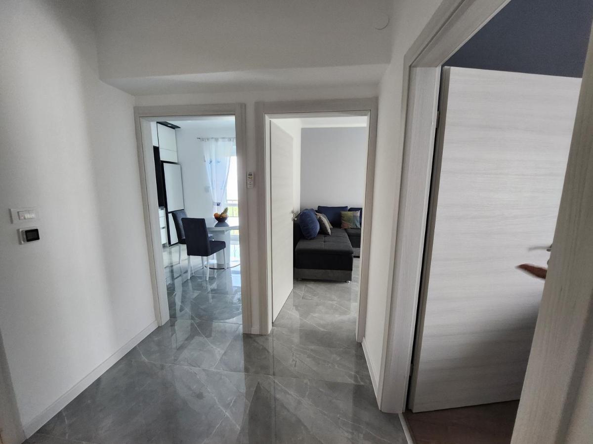 Airport Split Apartment Kaštel Štafilić Exterior foto